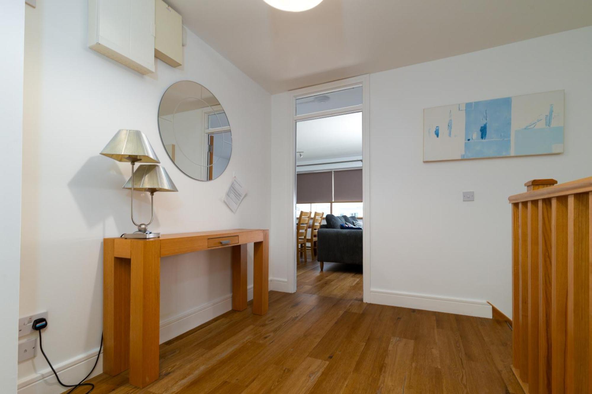 Geata Na Cathrach - Galway Lakeside Apartments Eksteriør bilde